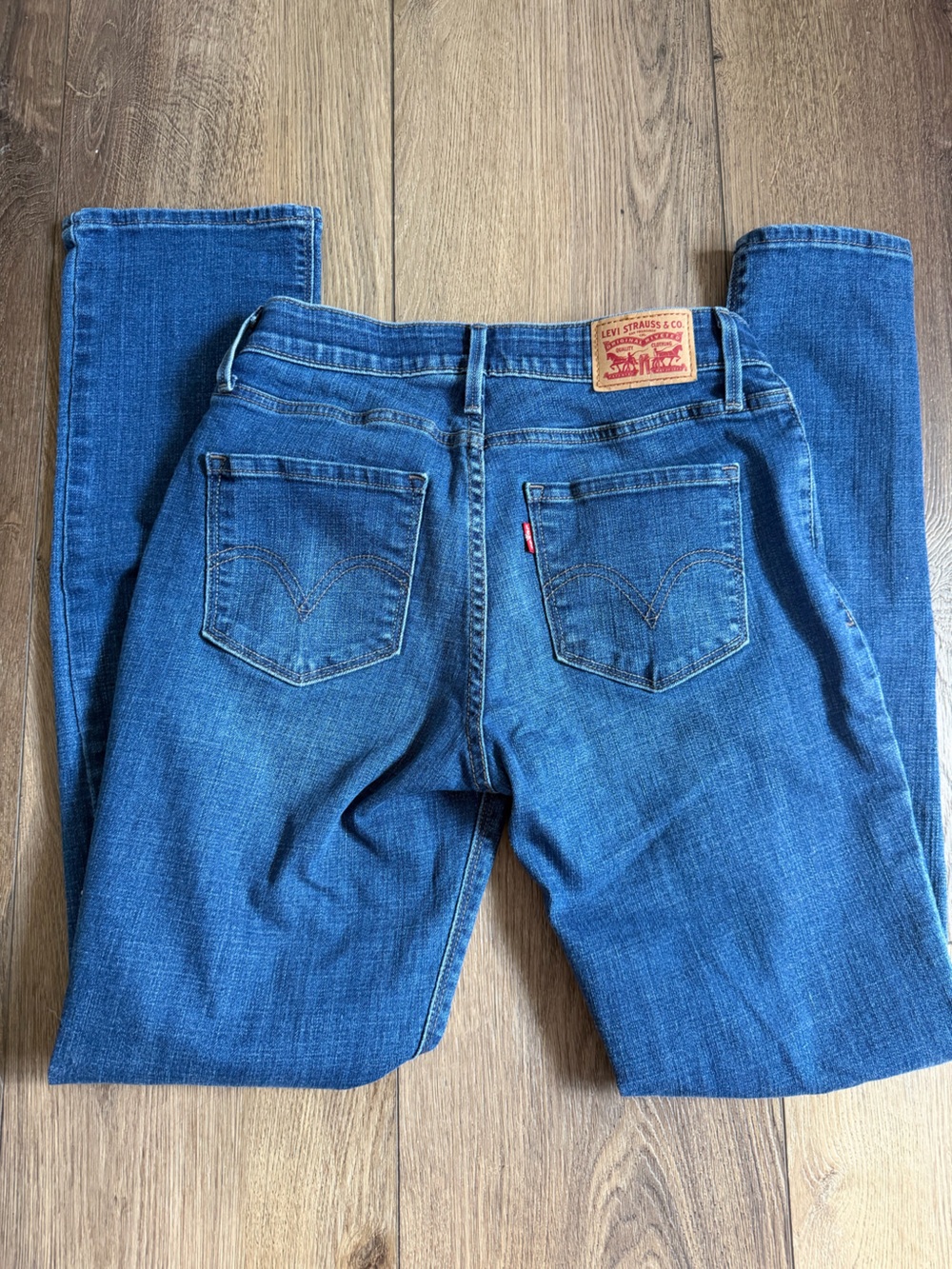 Levi's Women's Blue Straight-Leg Denim Jeans